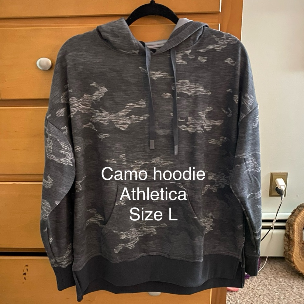 Camo sweatshirt